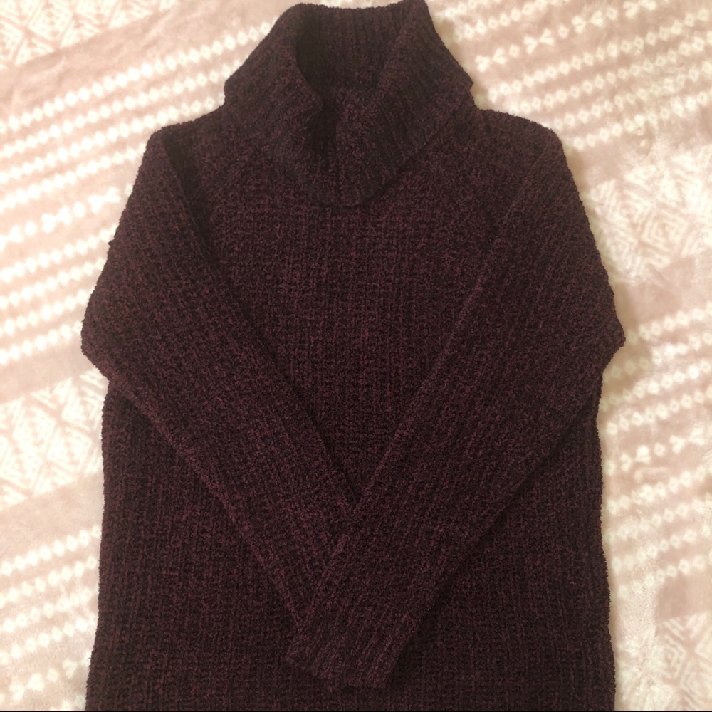 GENTLY WORN DEEP PLUM SWEATER